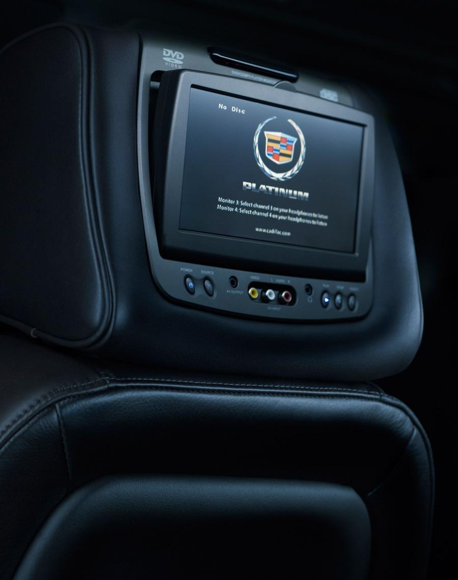  Cadillac Escalade Platinum 2011 года  (фото 4 из 8)